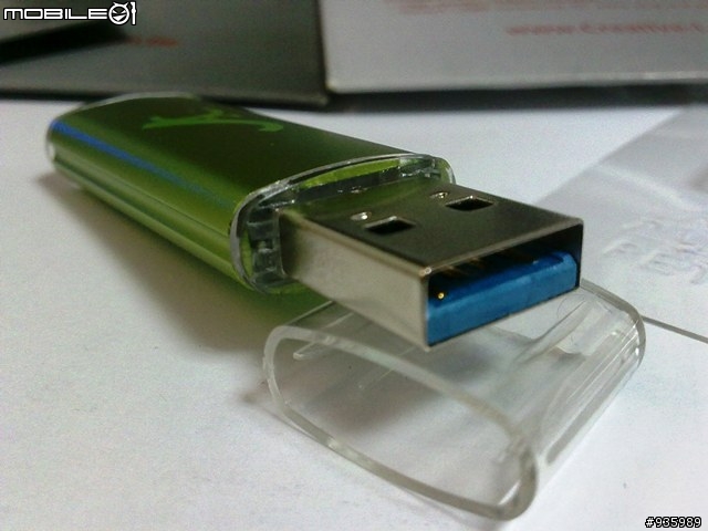 【開箱】 J2C SLC USB 3.0 隨身碟 16GB 同場加映-不用擔心USB的蓋子會掉了!