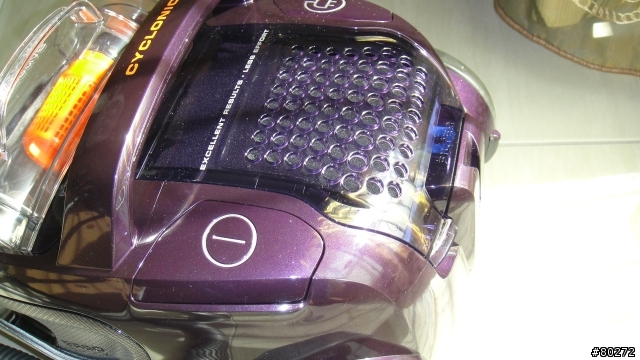 Electrolux ZUA-3860 吸塵器開箱 圖多