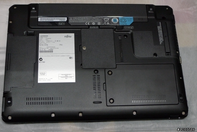 【開箱】Fujitsu SH771簡單開箱