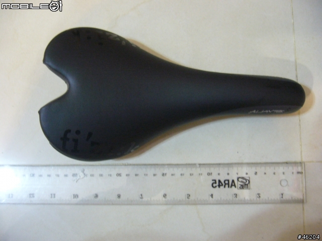 坐墊大亂鬥( Specialized vs Fizik vs Prologo )