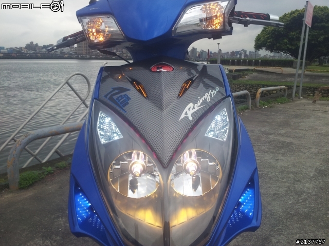 (開箱文)我的小藍雷霆150終於入手了..02.17更新進化版小藍..配件一次到位~~~