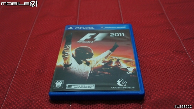 PS VITA wifi版入手-主機開箱+配件分享