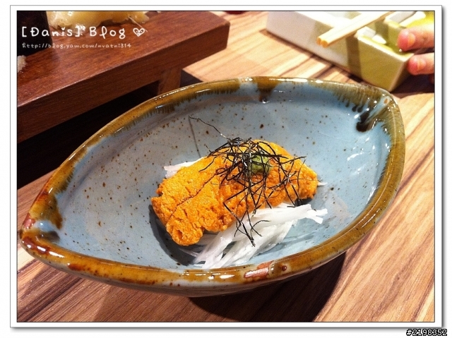 【台北】站著吃好新奇~ 三井.上引水產* 立吞