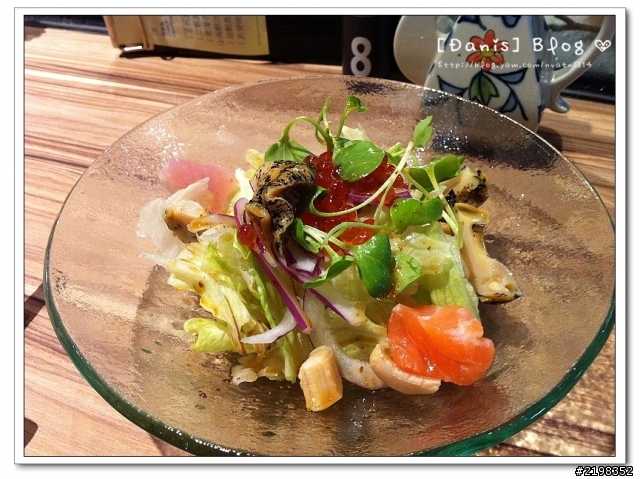 【台北】站著吃好新奇~ 三井.上引水產* 立吞