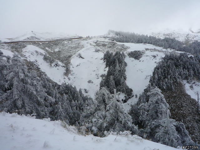 Hello合歡山!!雪季來看您~~(勁戰掛雪鏈攻頂成功!!附影片)