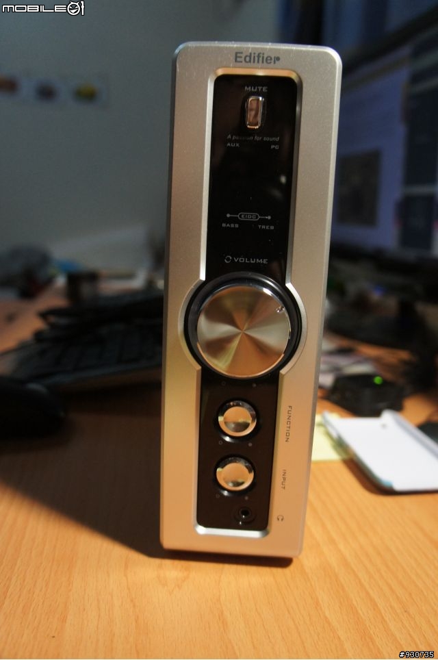 簡單 Edifier C2 開箱~~ 我的PS3有伴囉