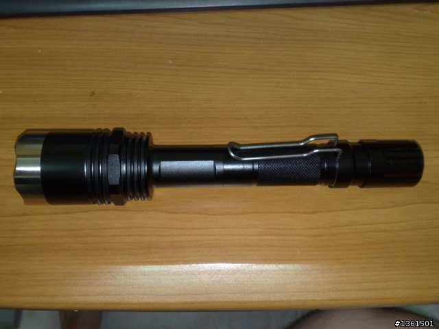 某牌子 CREE XML T6 X8手電筒