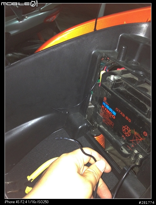 心血來潮之racing土炮車箱廂燈(應該說是座墊燈)
