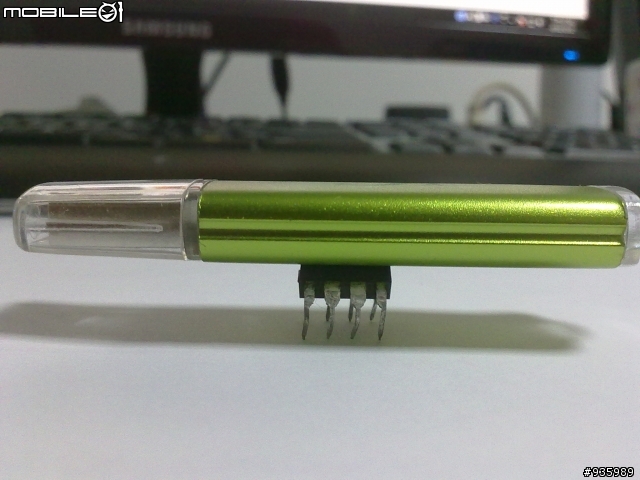 【開箱】 J2C SLC USB 3.0 隨身碟 16GB 同場加映-不用擔心USB的蓋子會掉了!