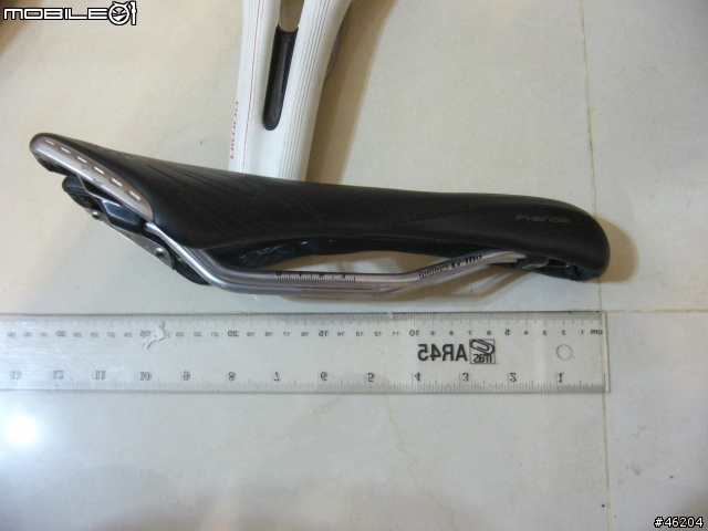 坐墊大亂鬥( Specialized vs Fizik vs Prologo )