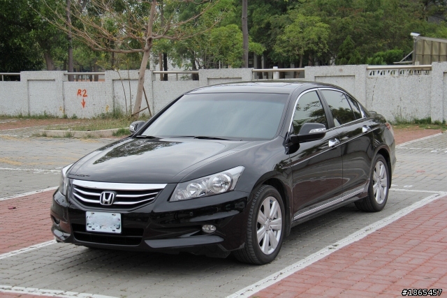 ACCORD 8.5 原廠改裝配件 開4小箱 (車內LED+後雙霧燈) DIY