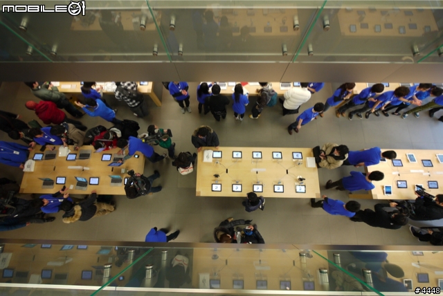 The New iPad 日本Apple Store 銀座店排隊分享