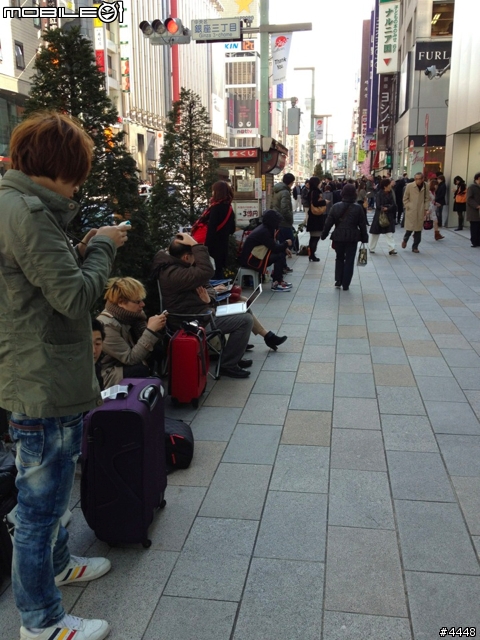 The New iPad 日本Apple Store 銀座店排隊分享