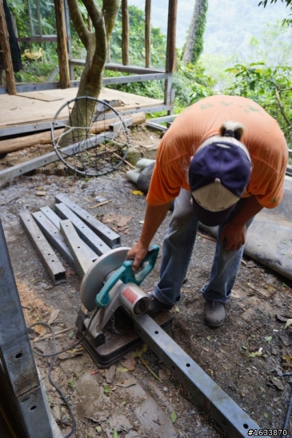 DIY簡單蓋鋼構木屋