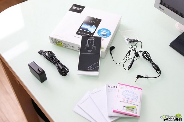 Sony 風華再現-Sony XPERIA S LT26i 王者再臨 開箱文!