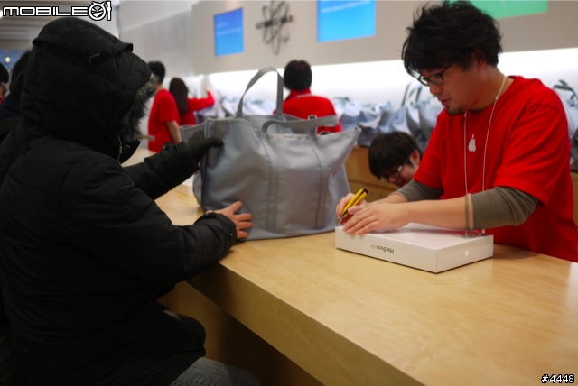 [簡單分享]好凍啊～ Apple Store 北海道 福袋排隊分享！