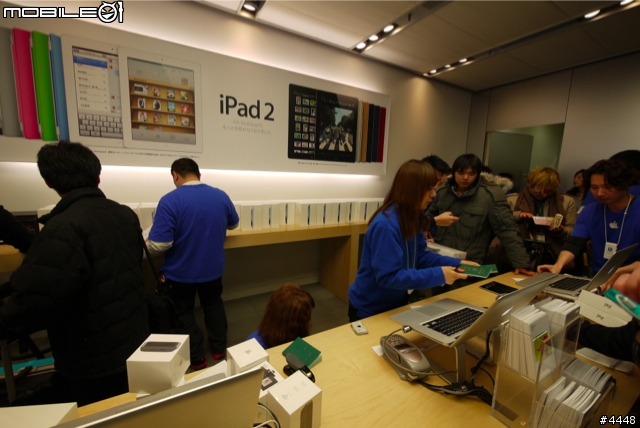 The New iPad 日本Apple Store 銀座店排隊分享