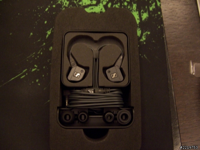 「開箱」 Sennheiser IE8
