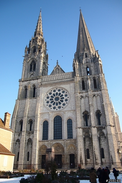 【西西分享】法國DAY1~2---沙特爾Chartres、奧爾良Orleans、杜爾Tours