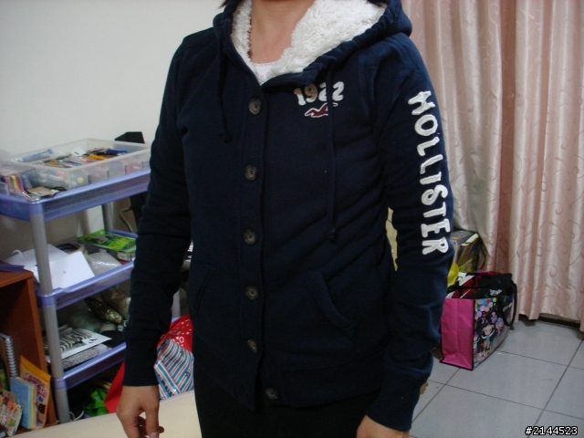 2012年買了近600美元一堆hollister跟兩件af A&F 第一次的開箱文 我失心瘋了..