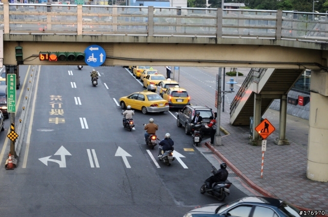 陷阱式禁行機車,上一秒安全下一秒變不安全?