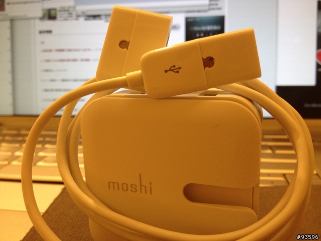 小物分享-Moshi Rewind 雙端口電源充電器 , iPouch 手機保護袋