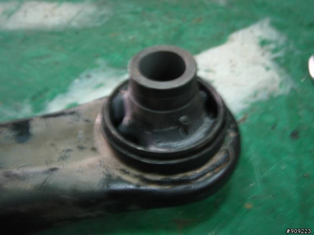 MAZDA MPV三腳架鐵套橡皮更換分享!!