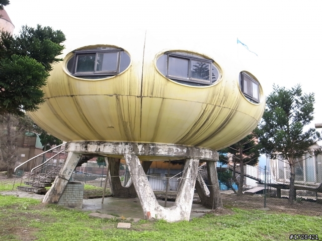 飛碟鬼屋探險之小妹出沒天氣晴
