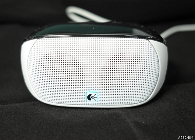 Logitech Mini BoomBox 開箱