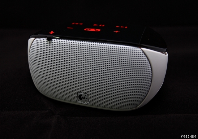 Logitech Mini BoomBox 開箱