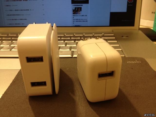 小物分享-Moshi Rewind 雙端口電源充電器 , iPouch 手機保護袋