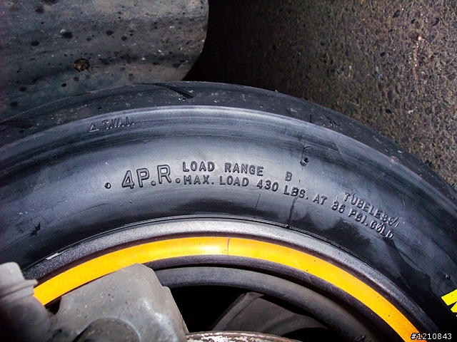 簡單分享MAXXIS 6012R使用心得 - 前條輪胎為BT39