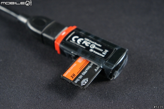 創見USB讀卡機支援USB OTG,隨時上傳單眼相機相片!
