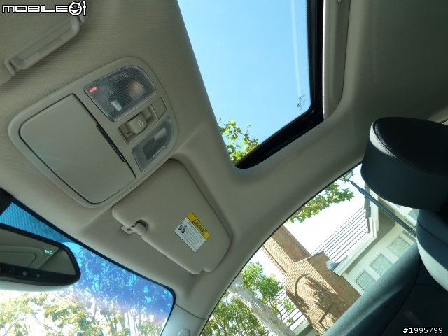 冷門車延遲開箱+10個月駕駛心得分享--2011 Genesis coupe