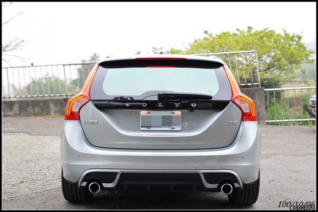 閃電銀 V60 T5 R-Design交車了