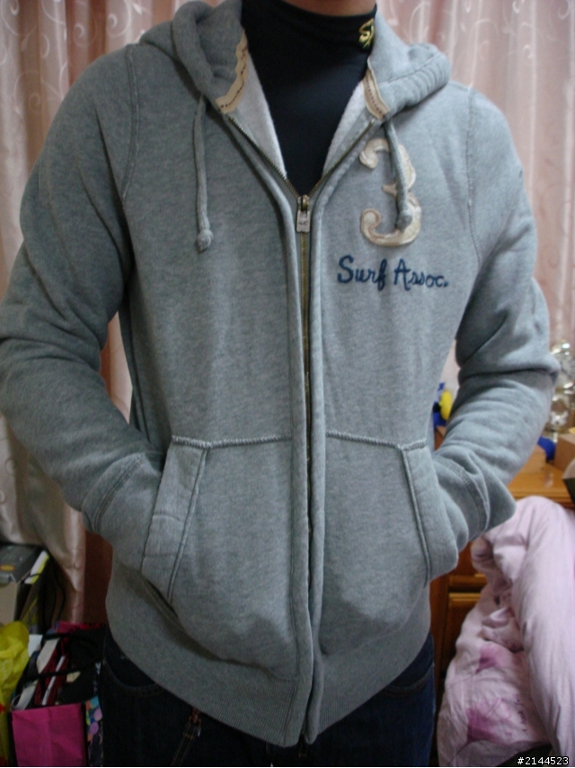2012年買了近600美元一堆hollister跟兩件af A&F 第一次的開箱文 我失心瘋了..