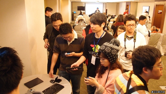 遇見SONY NXT (Xpreia S)在高雄漢來