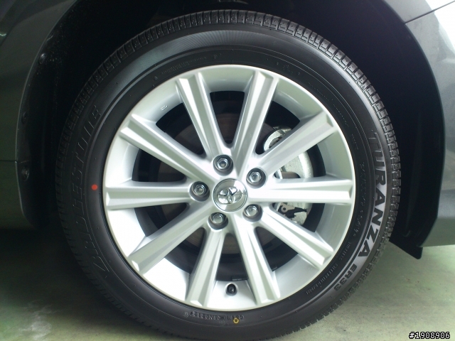 Camry Hybrid - 老爸的新車簡易開箱(3/7更新這兩天狀況)