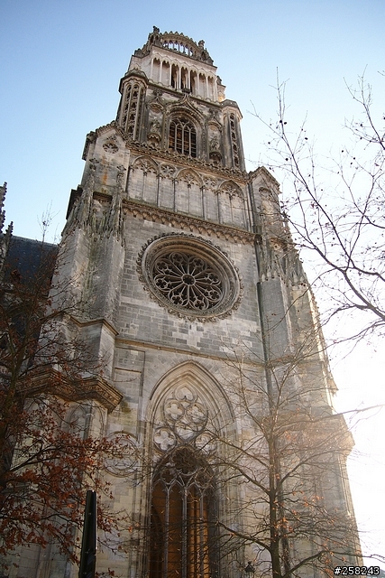 【西西分享】法國DAY1~2---沙特爾Chartres、奧爾良Orleans、杜爾Tours