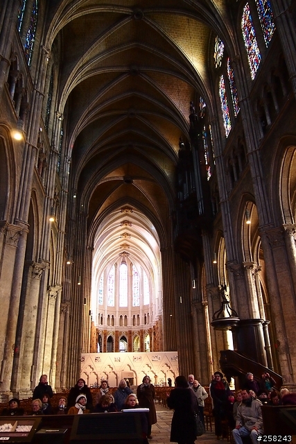 【西西分享】法國DAY1~2---沙特爾Chartres、奧爾良Orleans、杜爾Tours