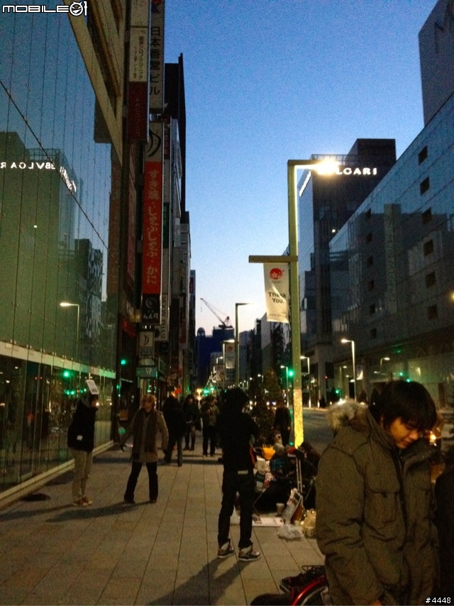 The New iPad 日本Apple Store 銀座店排隊分享