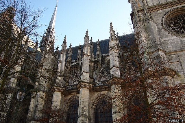 【西西分享】法國DAY1~2---沙特爾Chartres、奧爾良Orleans、杜爾Tours