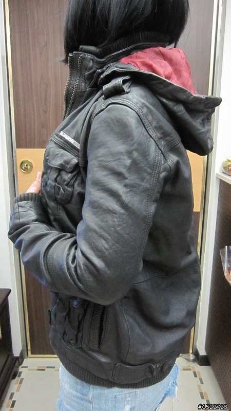 原來女孩子穿Superdry club65也一樣很好看,附上實穿照,同場加映CK米色皮衣