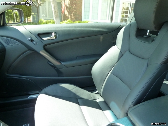 冷門車延遲開箱+10個月駕駛心得分享--2011 Genesis coupe