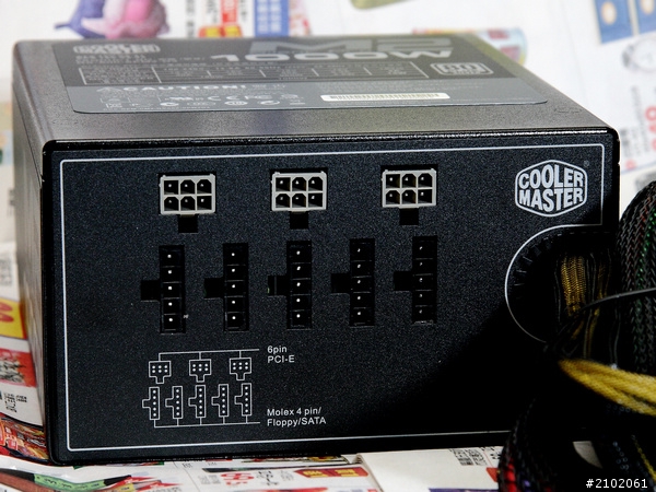 分享銀牌千瓦半模組電源供應器-CM Silent Pro M2 1000W