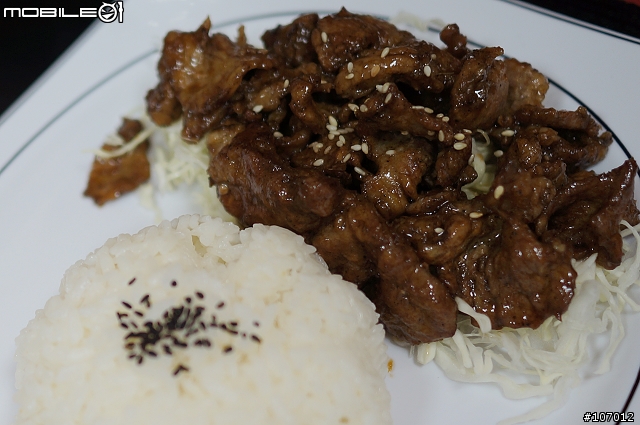 台中市復興路上的蛋包飯