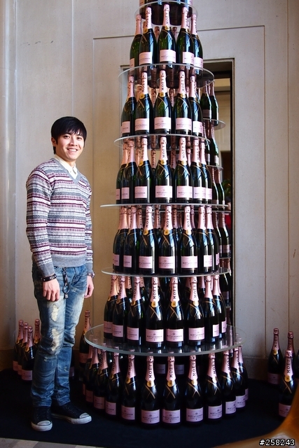 【西西分享】法國DAY5-香檳酒廠 (Moët & Chandon)、Outlet (La Vallée Village)