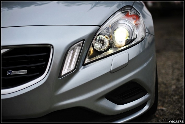 閃電銀 V60 T5 R-Design交車了