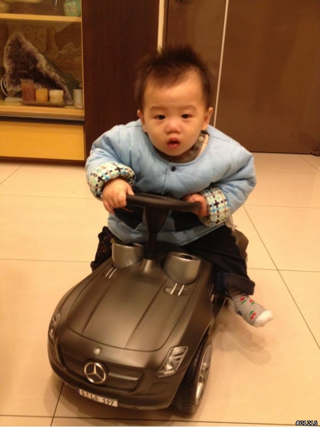 兒子的第一台賓士SLS AMG