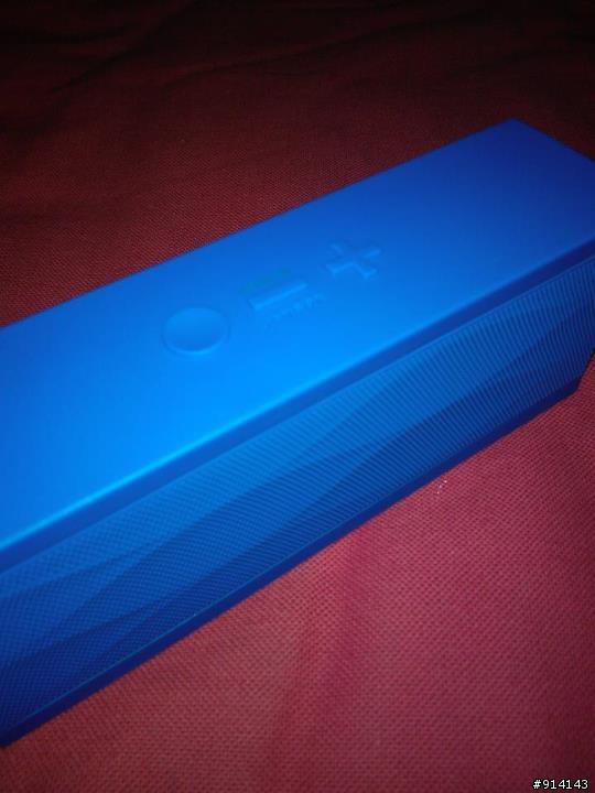 {ESQ. 分享} 令人震撼的小盒子 - JAWBONE JAMBOX